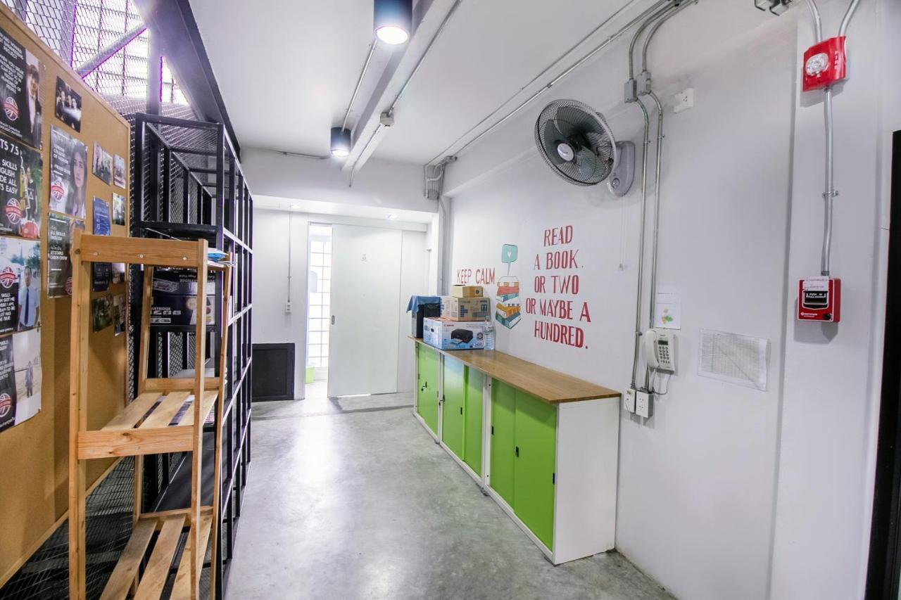 Hostel@Seatzstation Bangkok Ngoại thất bức ảnh